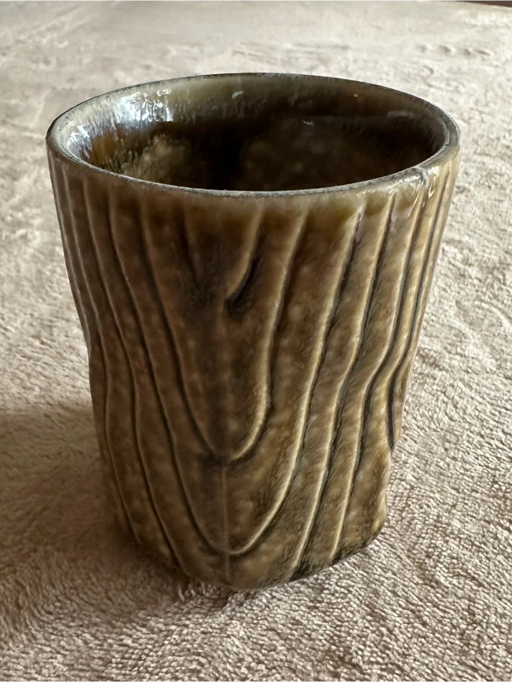Studio Pottery Ceramic Cup Wood Grain Brown Green Glaze Cabin Mountains